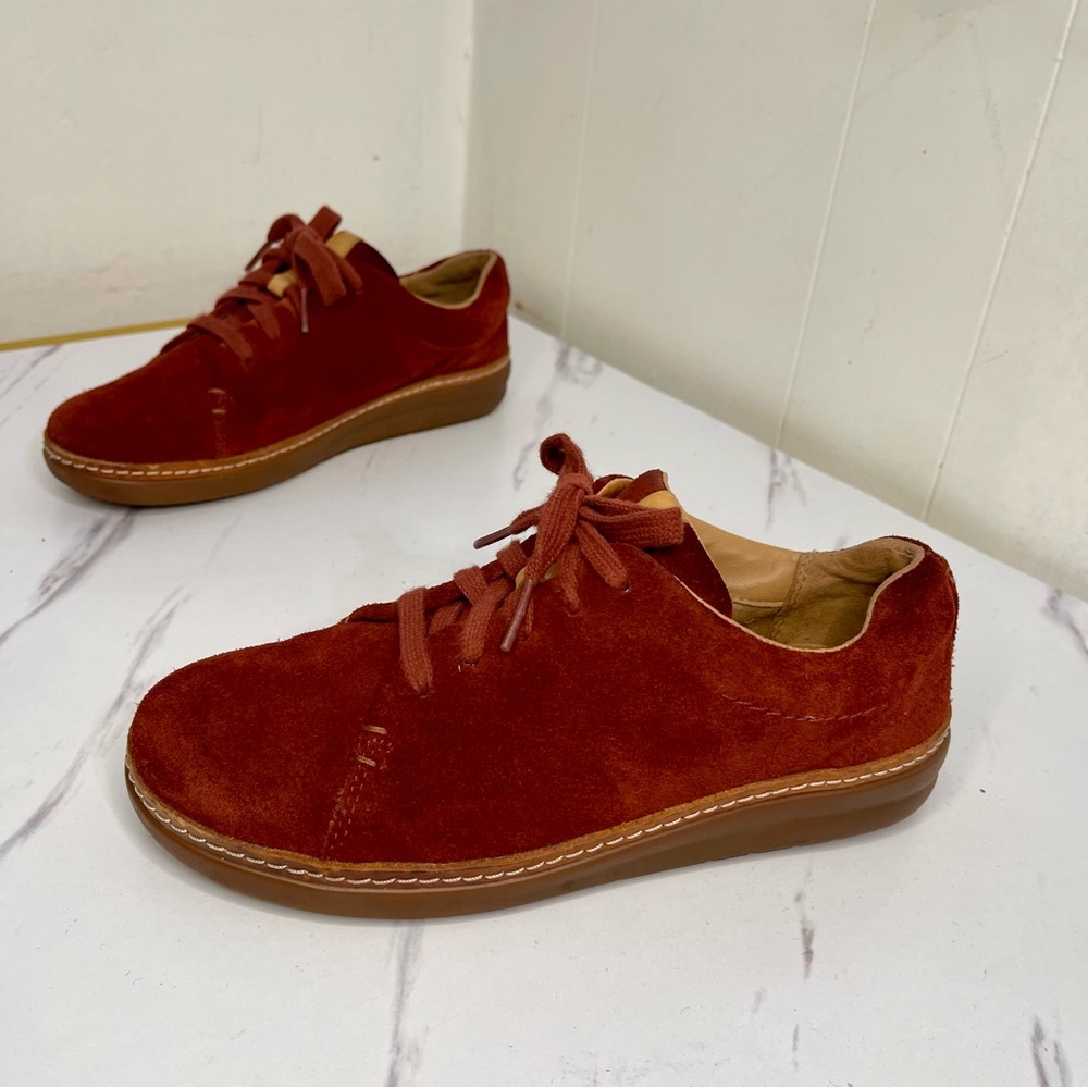 Women’s Clarks Amberlee Crest Suede Sneaker, Size 6 Wide width